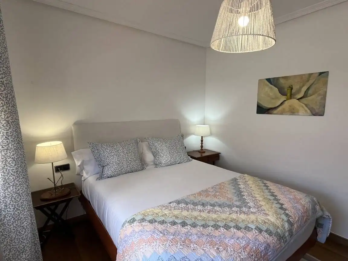 Habitación de Finca rústica de alquiler en Baiona con Jardín privado, Terraza y Piscina