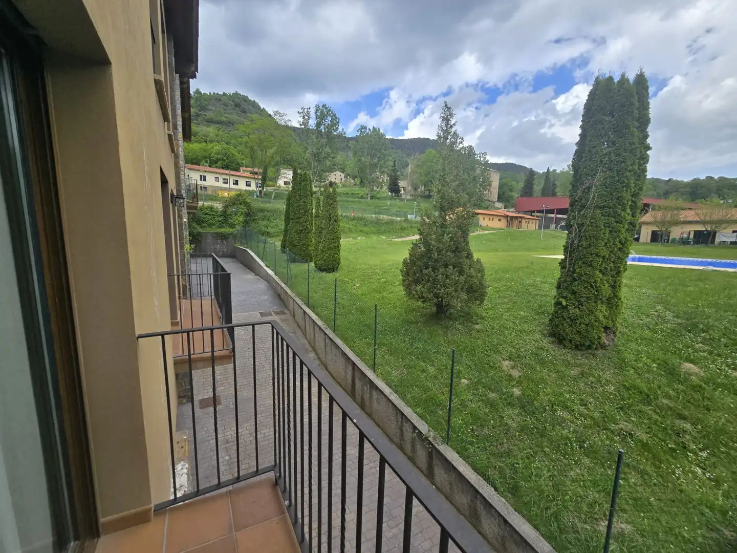 Terrassa de Casa o xalet en venda en Vallfogona de Ripollès amb Calefacció, Jardí privat i Parquet