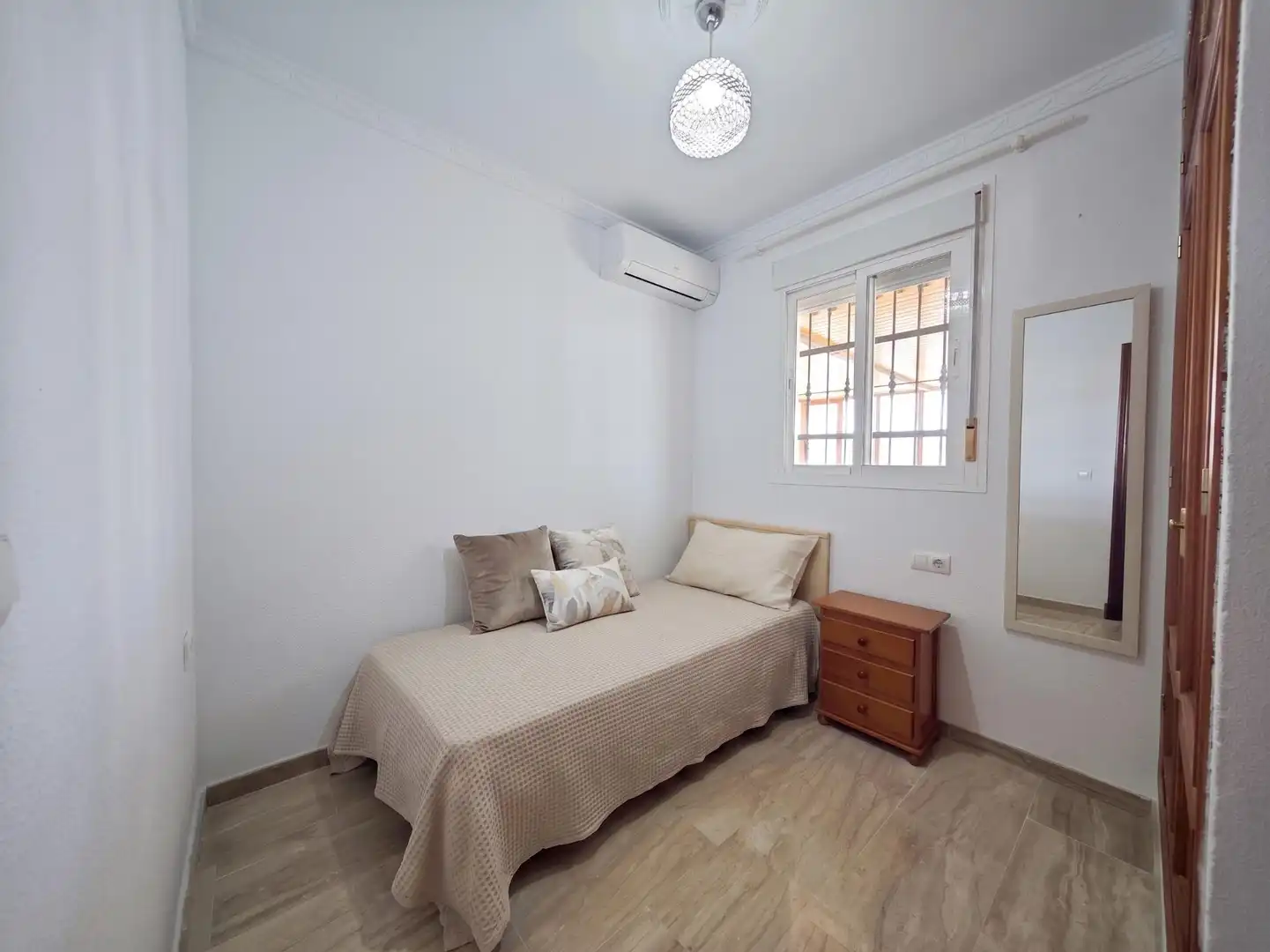 Bedroom of Flat for sale in Chiclana de la Frontera  with Air Conditioner and Terrace