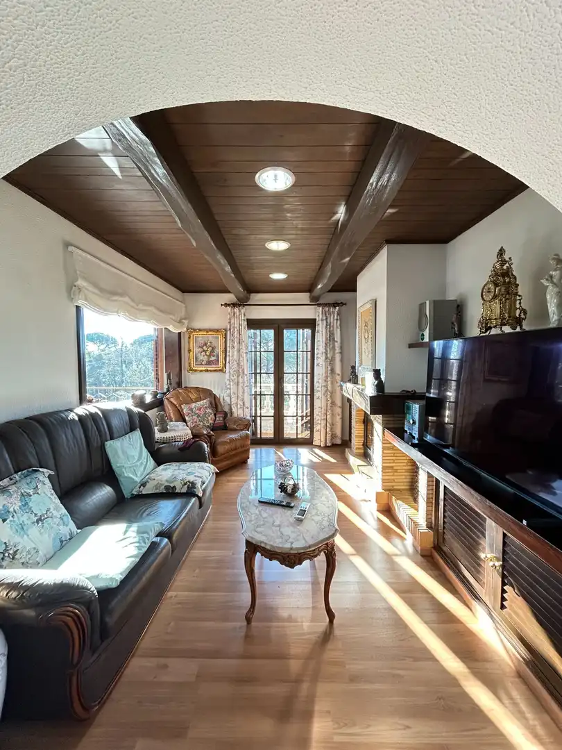 Sala de estar de Casa o chalet en venta en Santa Coloma de Farners con Calefacción, Jardín privado y Terraza
