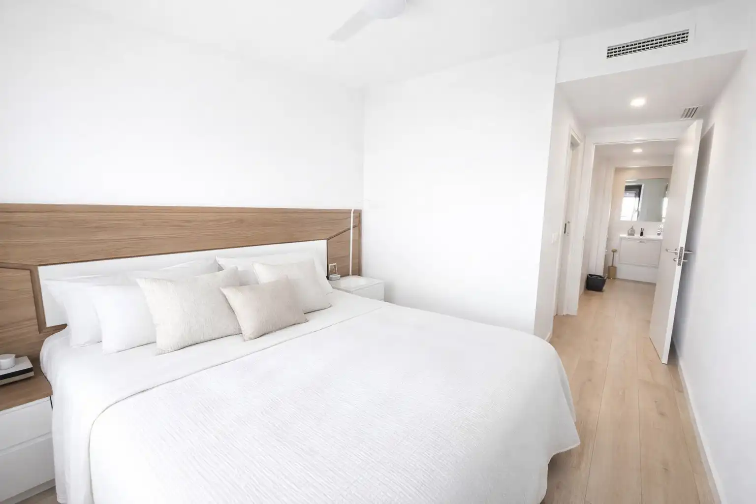 Habitación de Piso en venta en Valencia con Aire acondicionado, Calefacción y Jardín privado