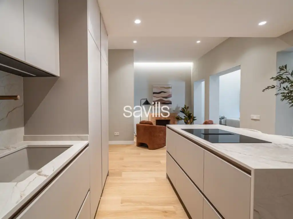Cocina de Apartamento en venta en Barcelona con Aire acondicionado, Horno y Lavadora
