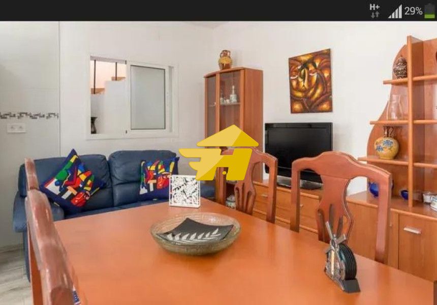 Casa o xalet de lloguer a Calle Róbalo, El Palo