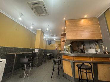 Local comercial en venda a Vicálvaro