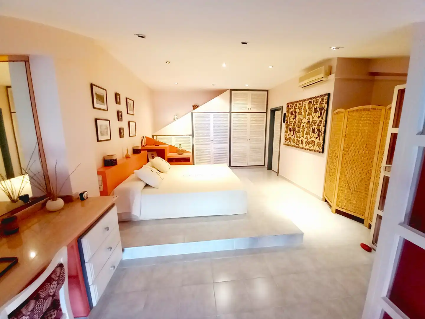 Habitación de Ático en venta en Benidorm con Aire acondicionado, Terraza y Amueblado