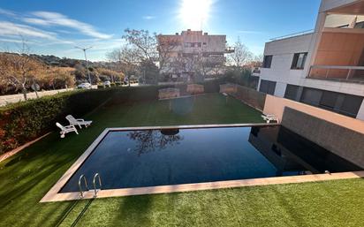 Swimming pool of Planta baja for sale in Mataró  with Air Conditioner, Heating and Private garden