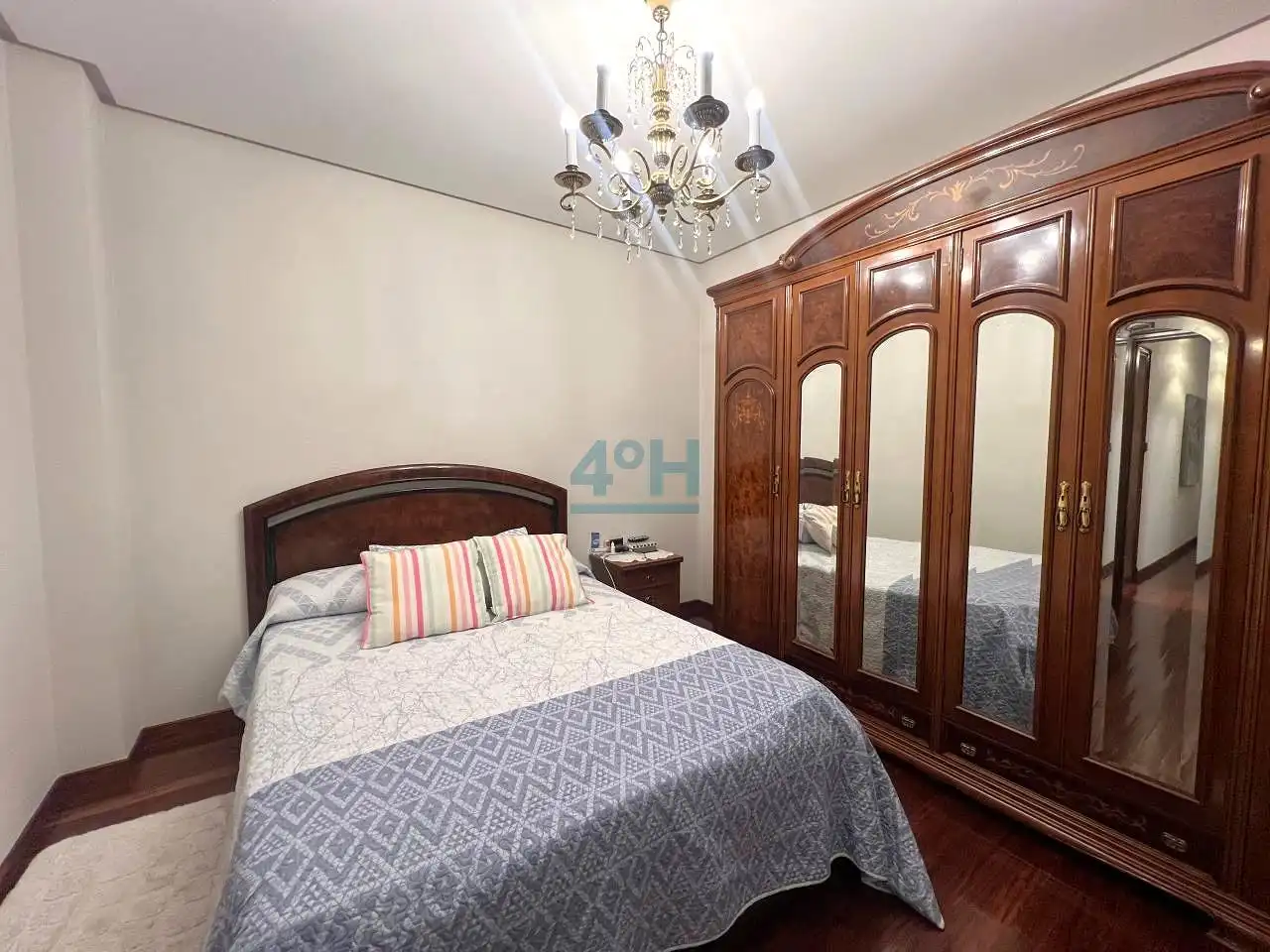Bedroom of Flat for sale in Ourense Capital   with Heating, Parquet flooring and Storage room
