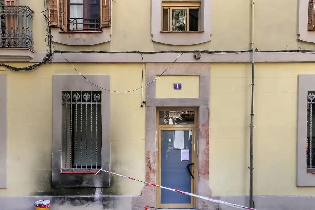 Außenansicht von Wohnung zum Verkauf in Barcelona