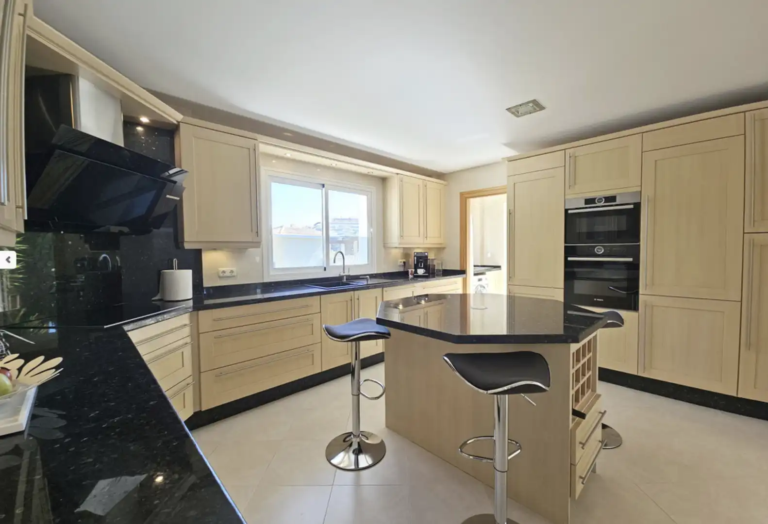 Cocina de Casa o chalet de alquiler en Mijas con Jardín privado, Terraza y Piscina
