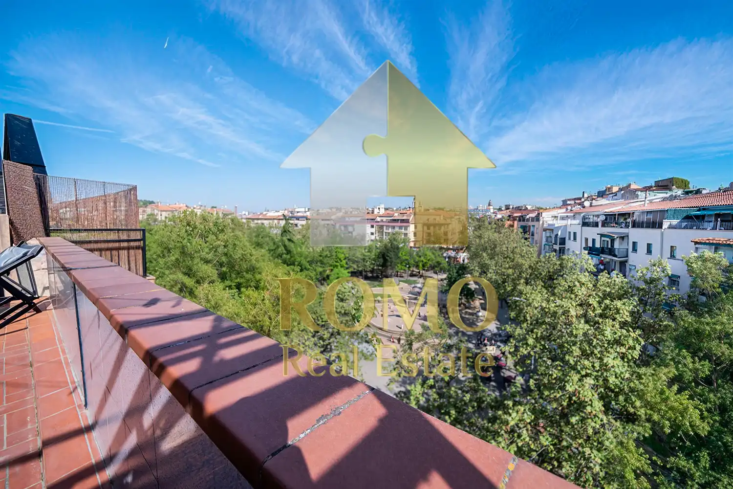 Außenansicht von Dachboden zum Verkauf in Barberà del Vallès mit Terrasse und Balkon