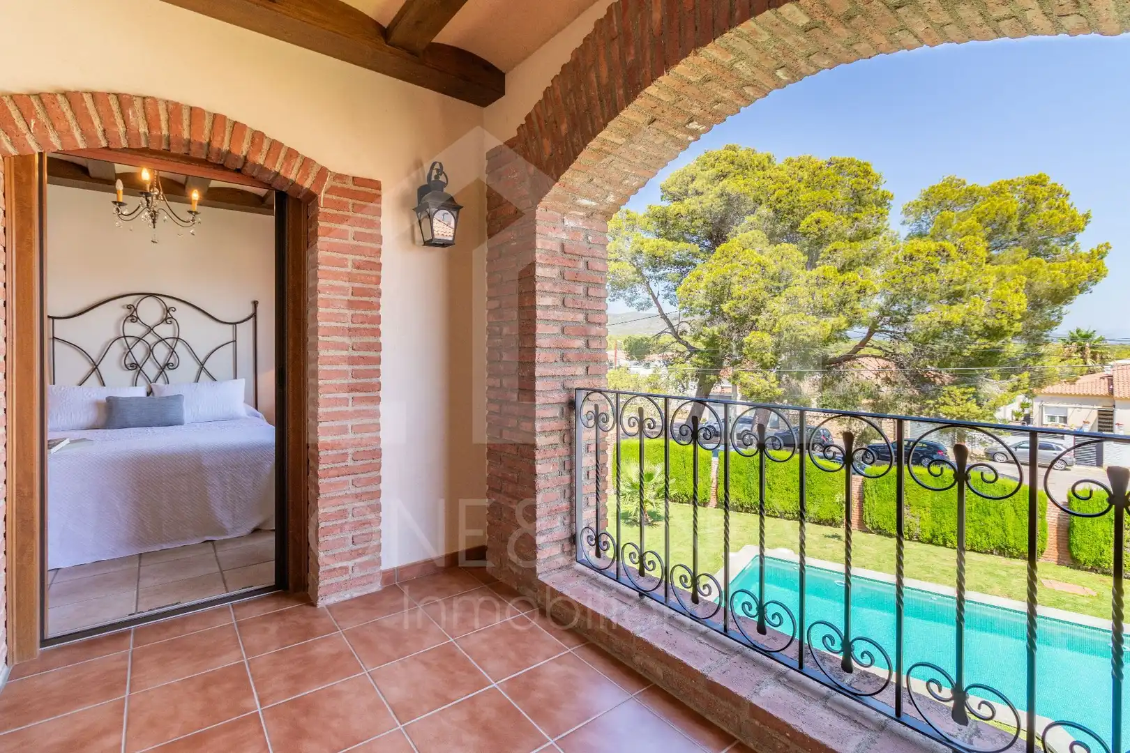 Terrassa de Casa o xalet en venda en Mont-roig del Camp amb Aire condicionat, Calefacció i Jardí privat