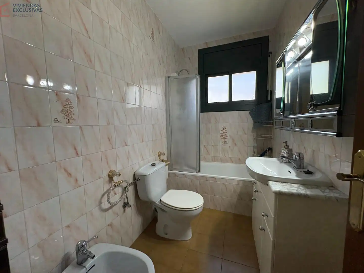 Bany de Casa o xalet en venda en Caldes de Montbui amb Calefacció, Jardí privat i Terrassa