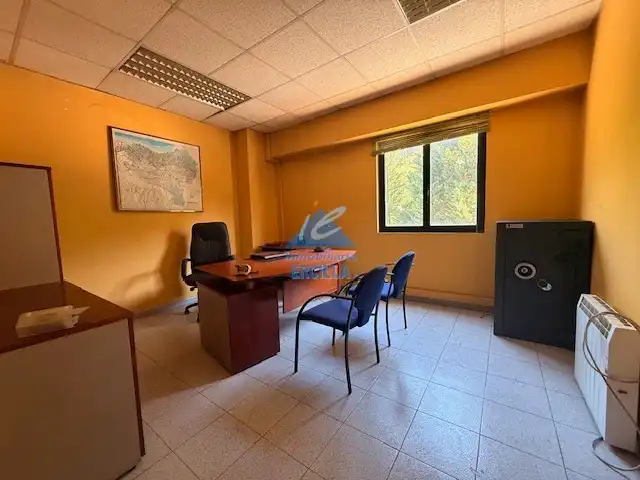 Nave industrial en venta en Galdakao