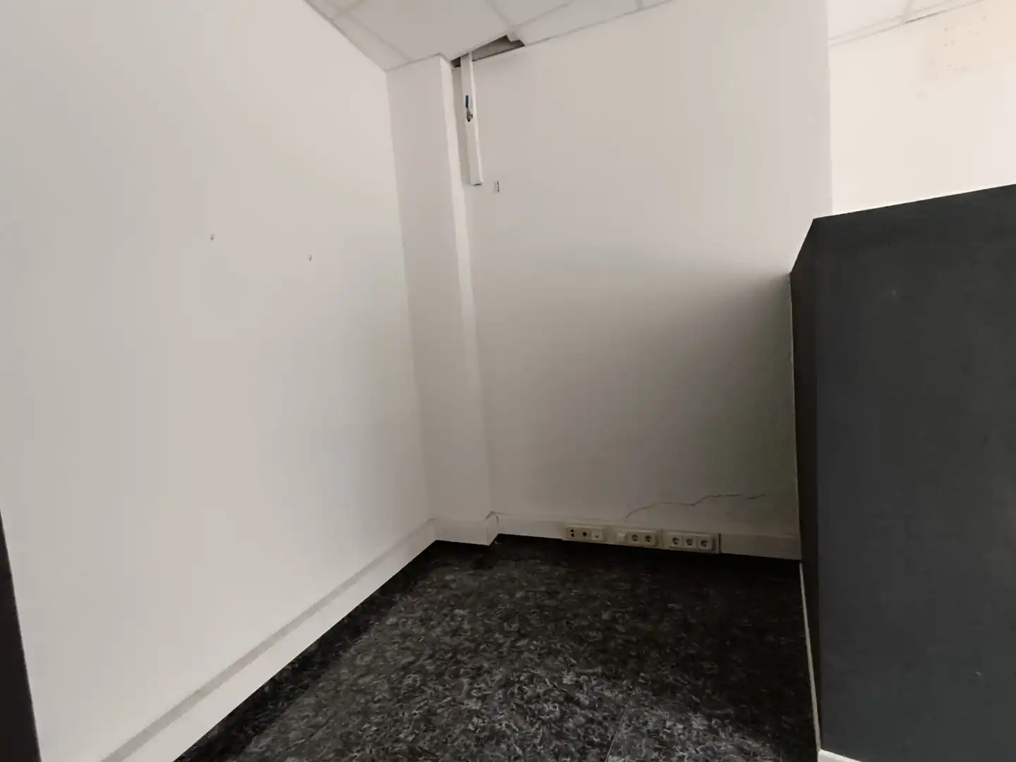 Geschaftsraum zur Miete in L'Hospitalet de Llobregat mit Alarm