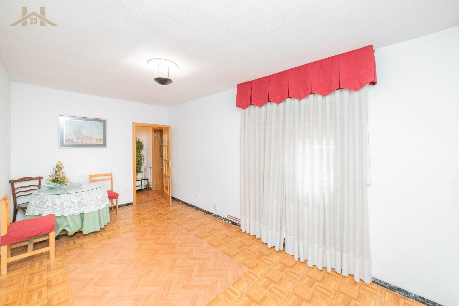 Bedroom of Flat for sale in Alcorcón  with Heating, Terrace and Oven