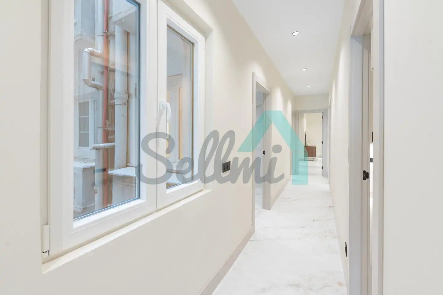 Piso en venta en Oviedo  con Calefacción, Trastero y Balcón