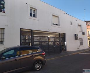 Vista exterior de Estudi en venda en Sanlúcar la Mayor amb Aire condicionat i Traster
