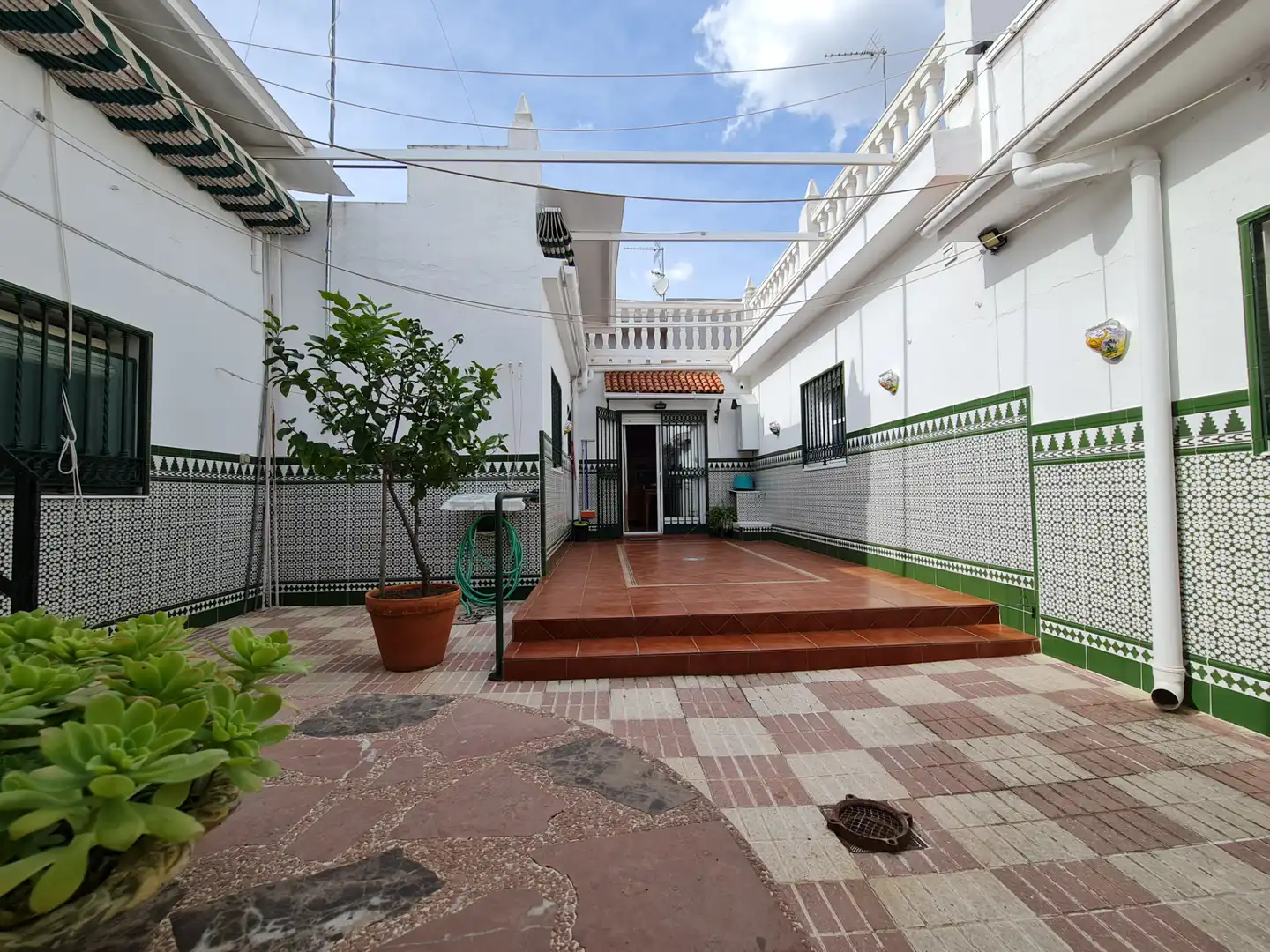 Terrace of Houses for sale in Camas  with Air Conditioner, Terrace and Storage room