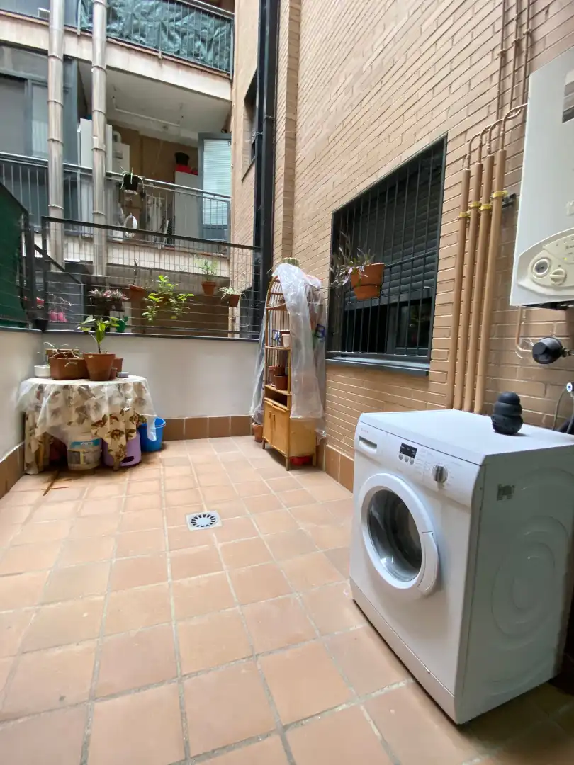 Terrassa de Pis en venda en Velilla de San Antonio amb Calefacció, Traster i Forn