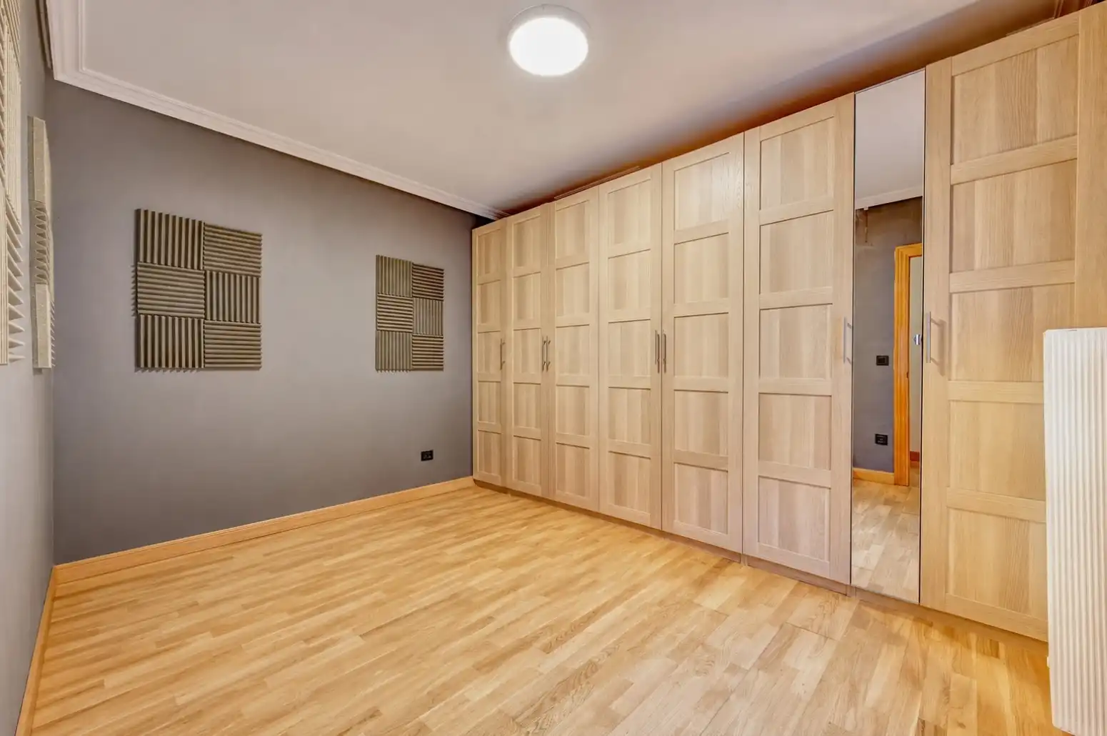Wohnung zum Verkauf in  Pamplona / Iruña mit Heizung und Parkett