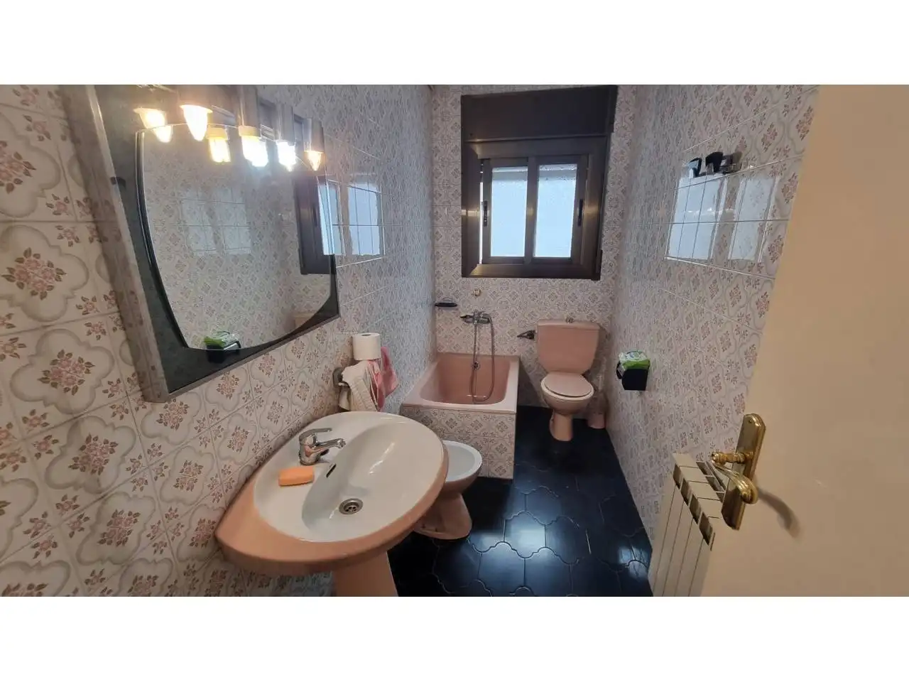 Baño de Piso en venta en Granollers con Calefacción y Balcón