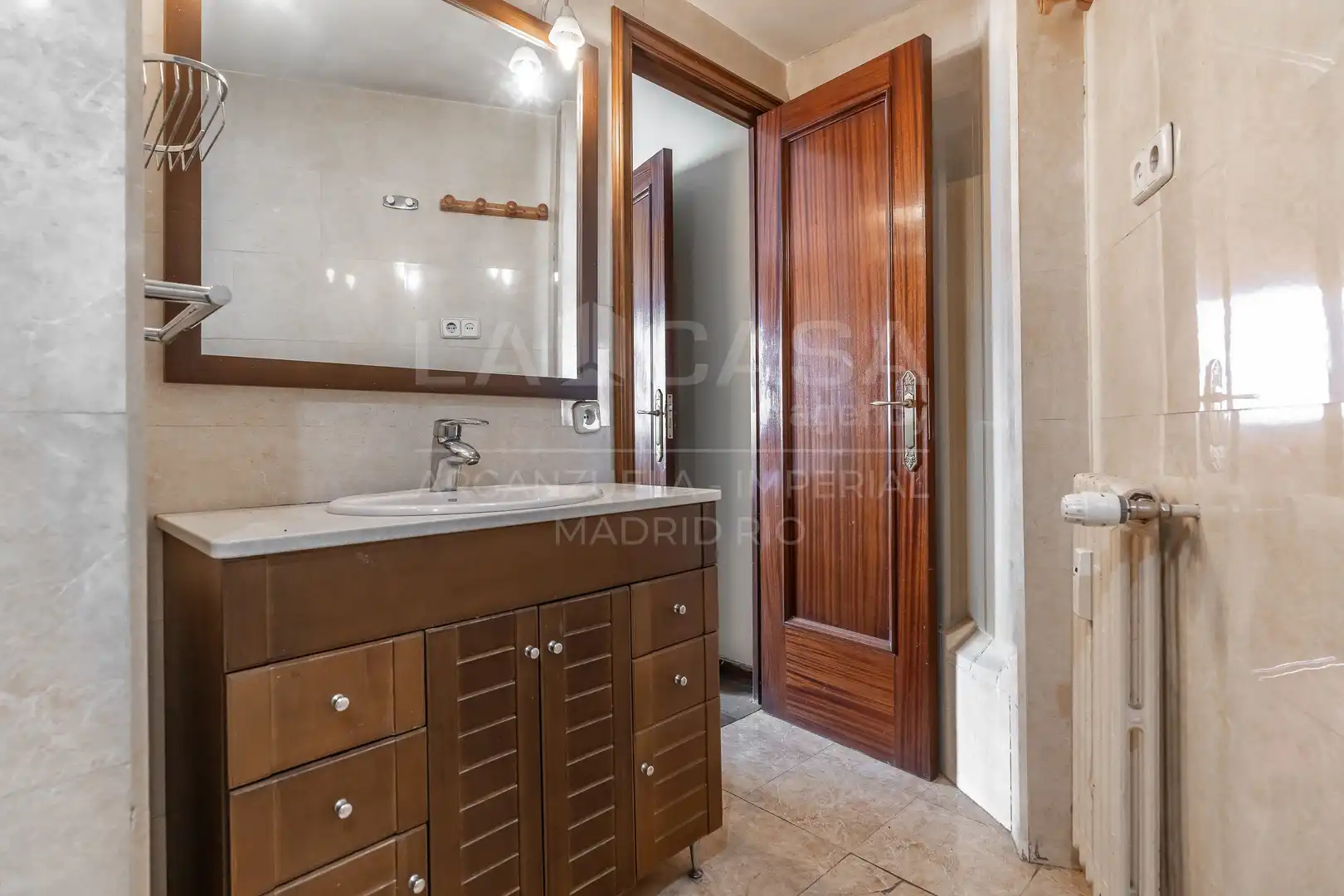 Baño de Ático en venta en Madrid con Aire acondicionado, Calefacción y Terraza