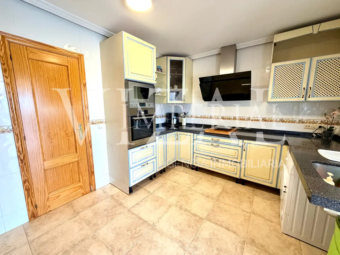Cuina de Casa o xalet en venda en Barcience amb Aire condicionat, Calefacció i Jardí privat