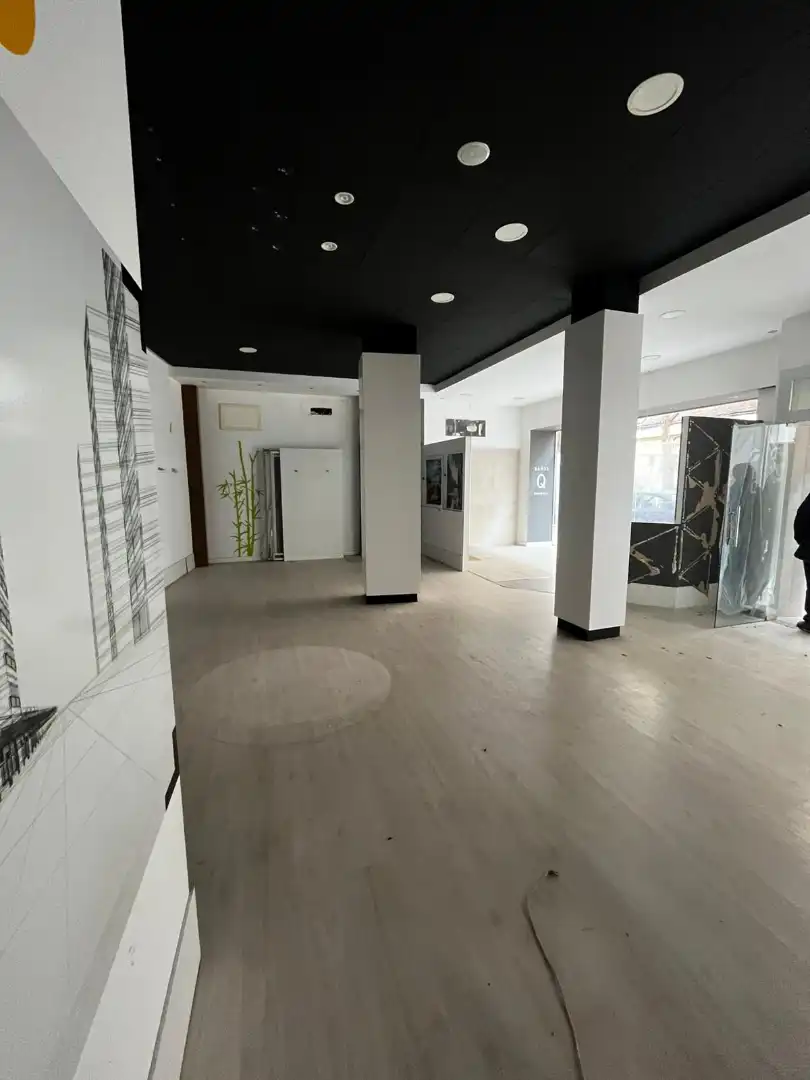 Business premises to rent in Calle de Calatrava, imagen 5