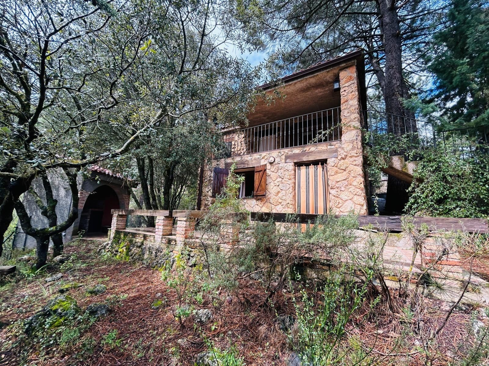 Vista exterior de Finca rústica en venda en Riópar amb Terrassa, Traster i Moblat
