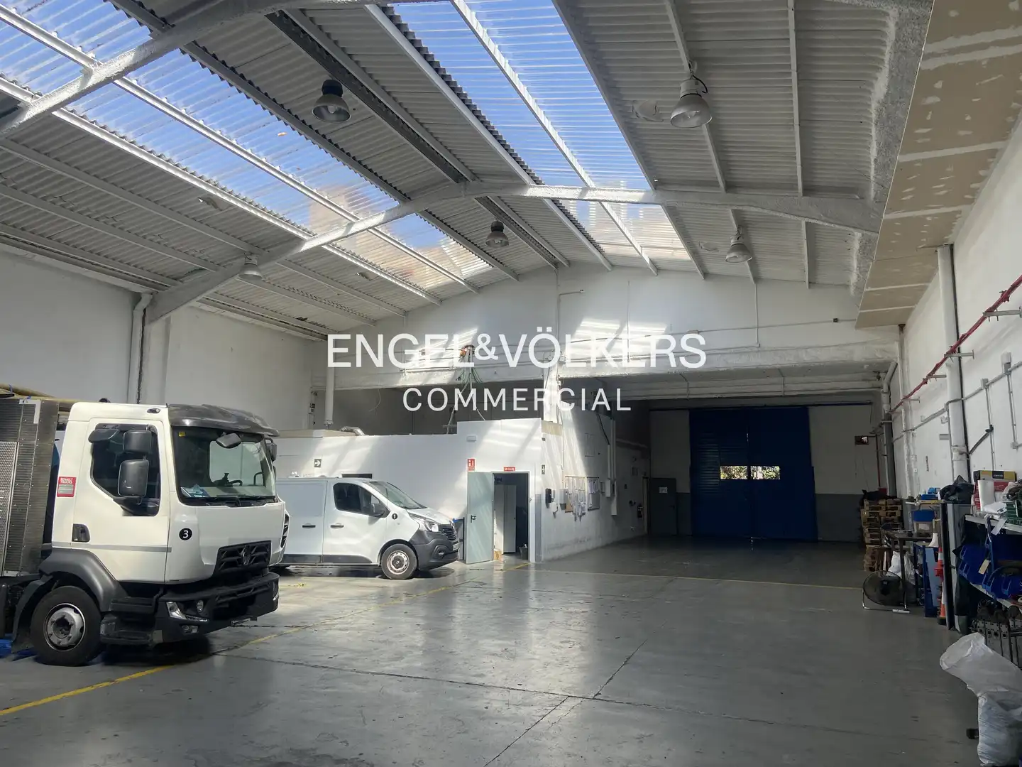 Parking de Nave industrial en venta en Terrassa