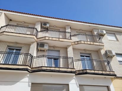 Exterior view of Flat for sale in Arroyo de la Luz  with Balcony