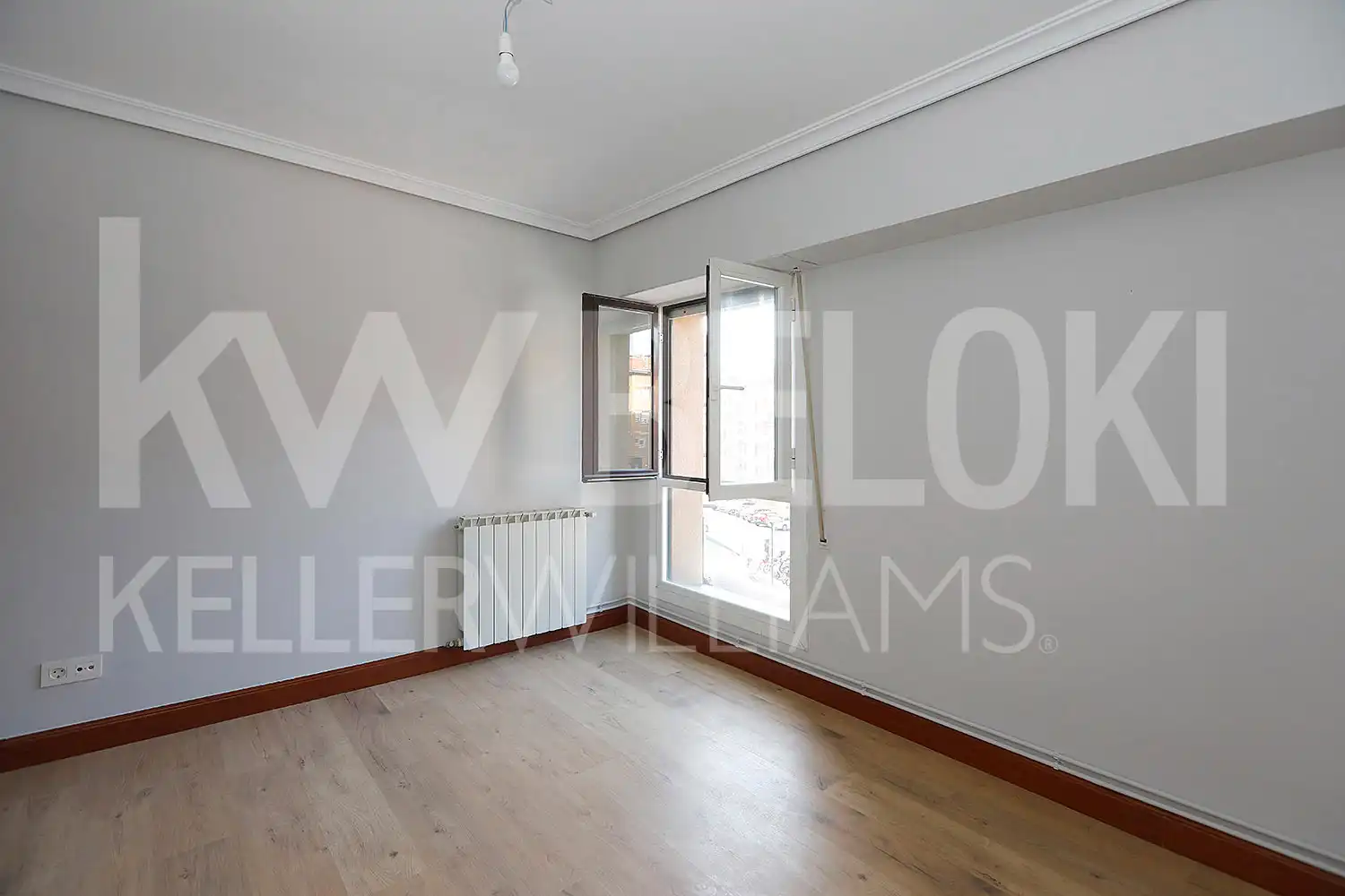 Flat with terrace for sale in Luis de Uranzu Kalea, imagen 25