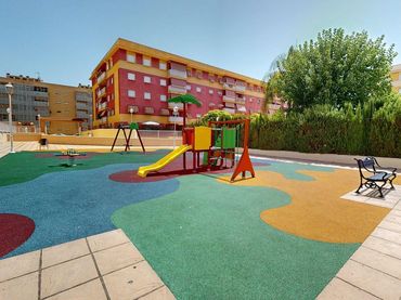 Pis amb piscina en venda a Noroeste