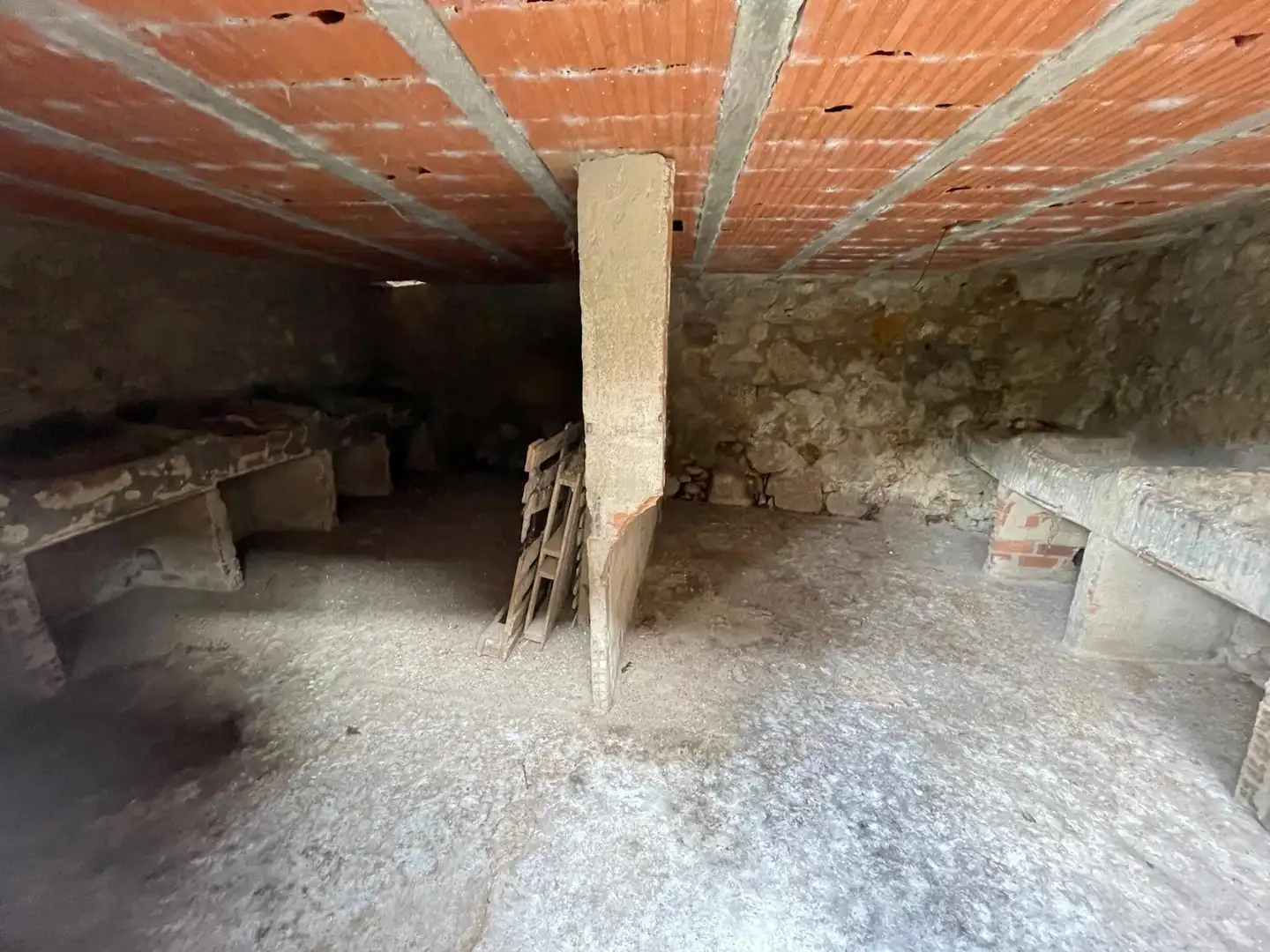 Casa o xalet en venda en Montánchez amb Terrassa i Traster