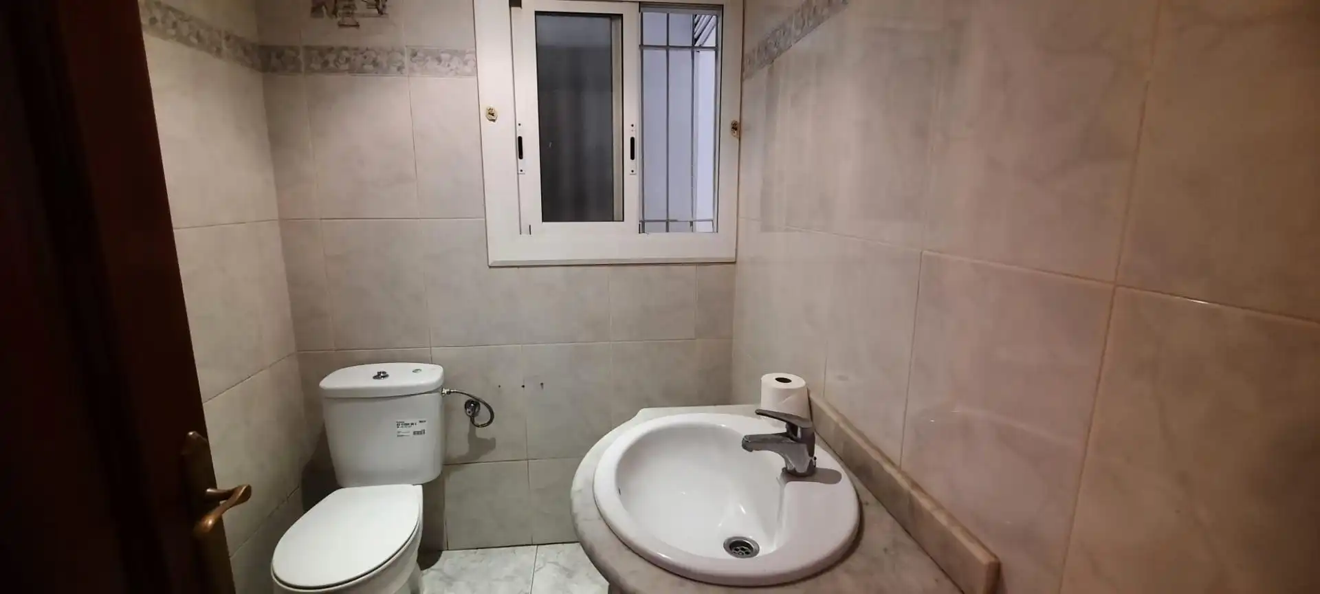 Baño de Piso en venta en Gelida con Balcón