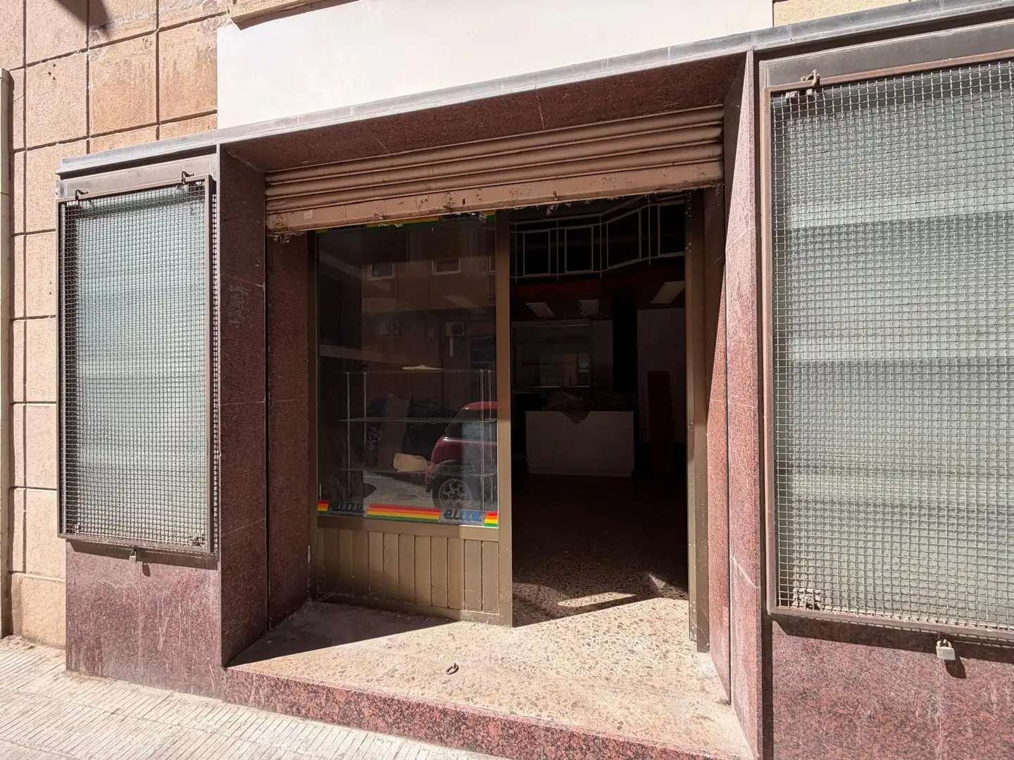 Geschaftsraum zum Verkauf in Lleida mit Möbliert