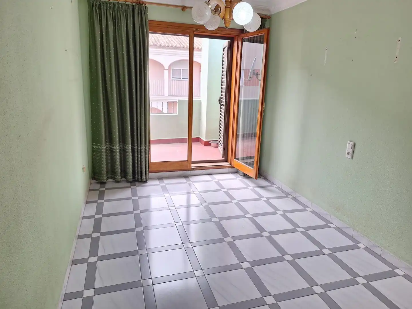 Dormitori de Casa adosada en venda en Algemesí amb Aire condicionat, Terrassa i Balcó