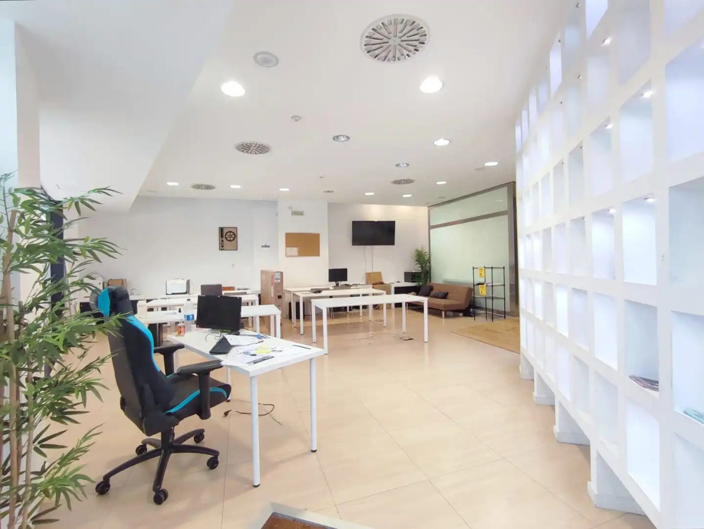 Local comercial de lloguer a Juan Pablo II, imagen 5