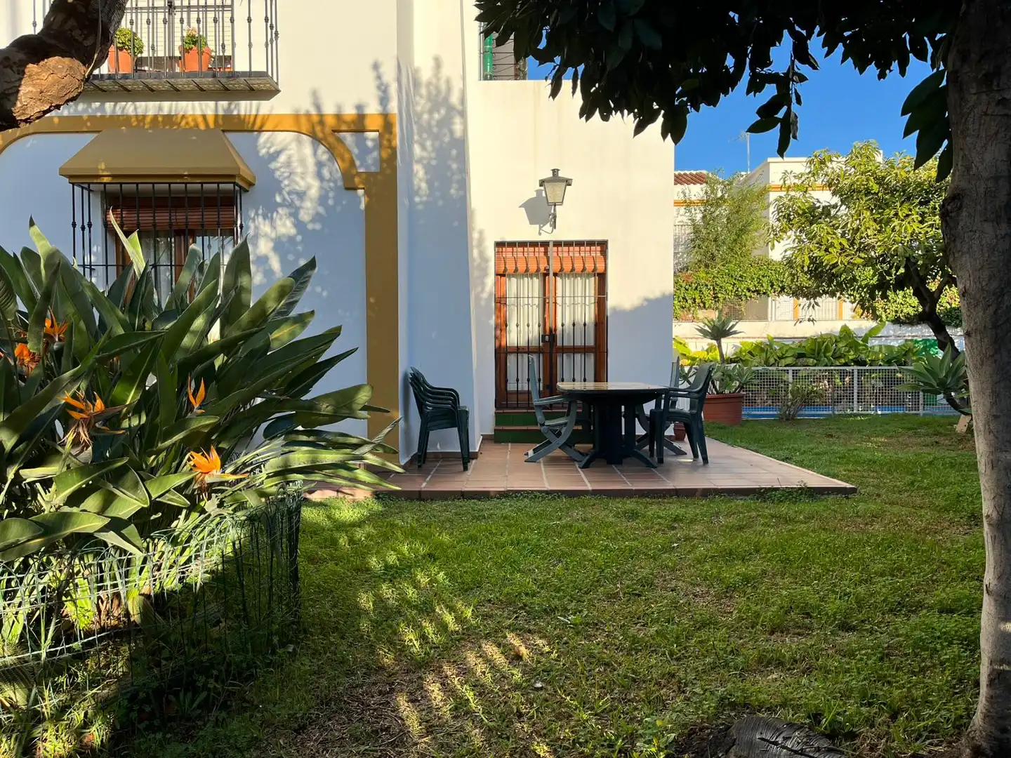 Jardín de Casa adosada en venta en Vélez-Málaga con Aire acondicionado, Calefacción y Jardín privado