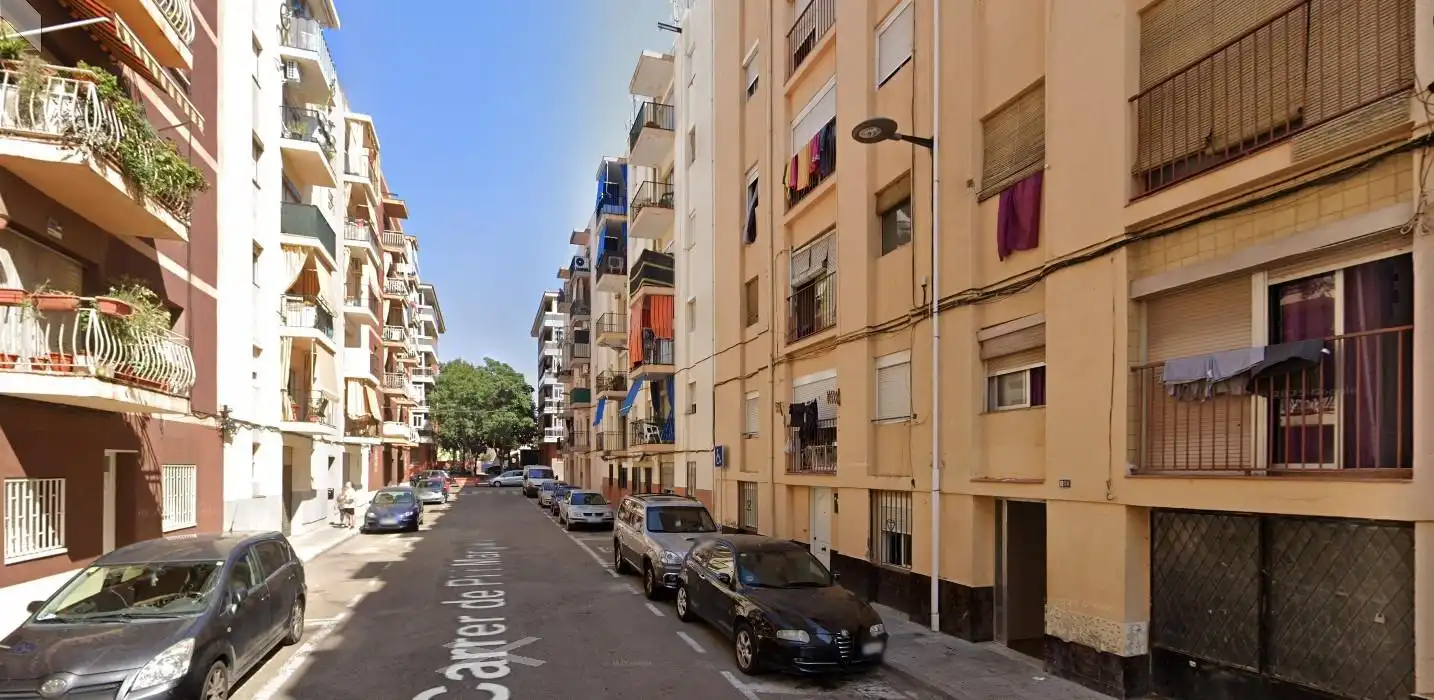 Vista exterior de Pis en venda en Reus