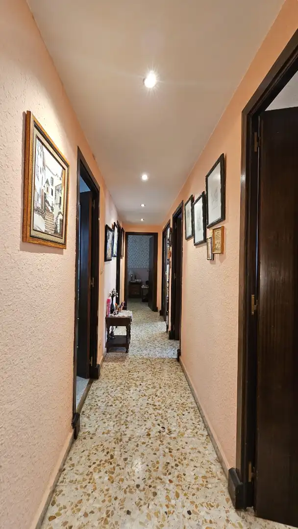 Flat for sale in Zaragoza  with Heating