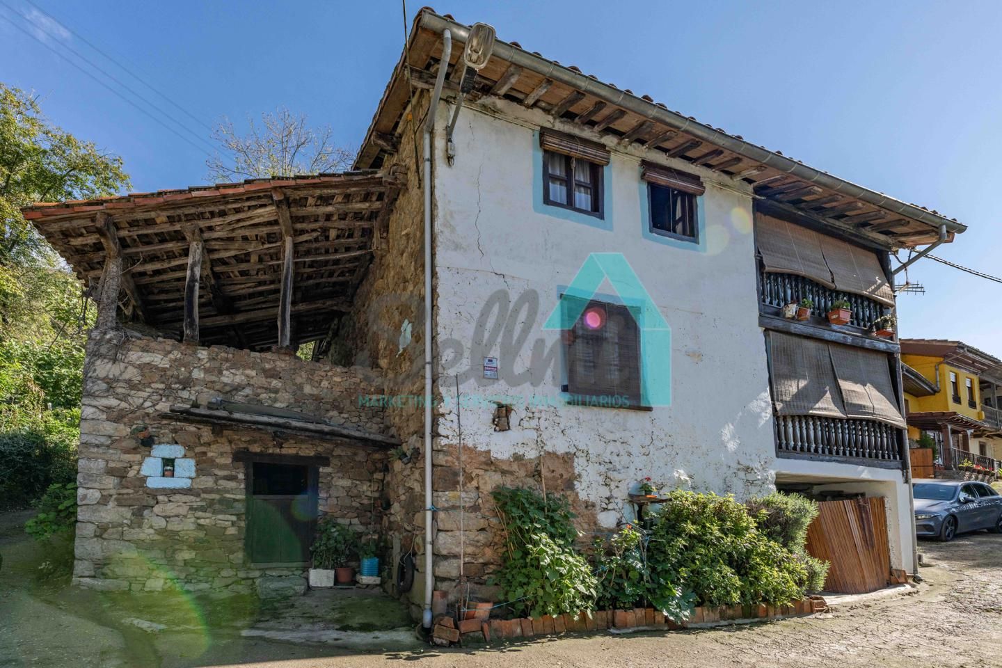 Vista exterior de Casa o xalet en venda en Laviana amb Jardí privat, Parquet i Terrassa