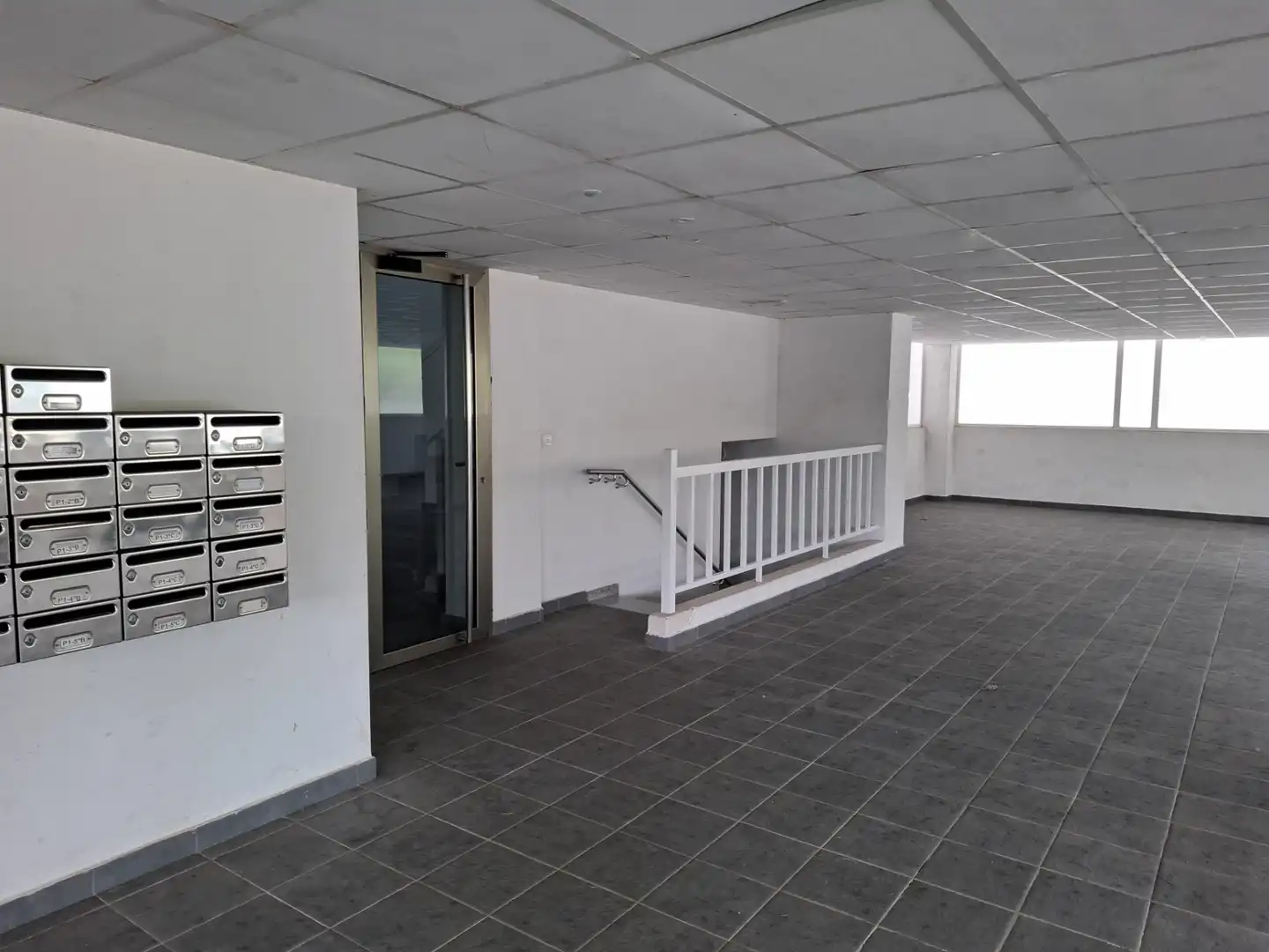 Piso en venta en Viveiro con Terraza, Amueblado y Piscina comunitaria