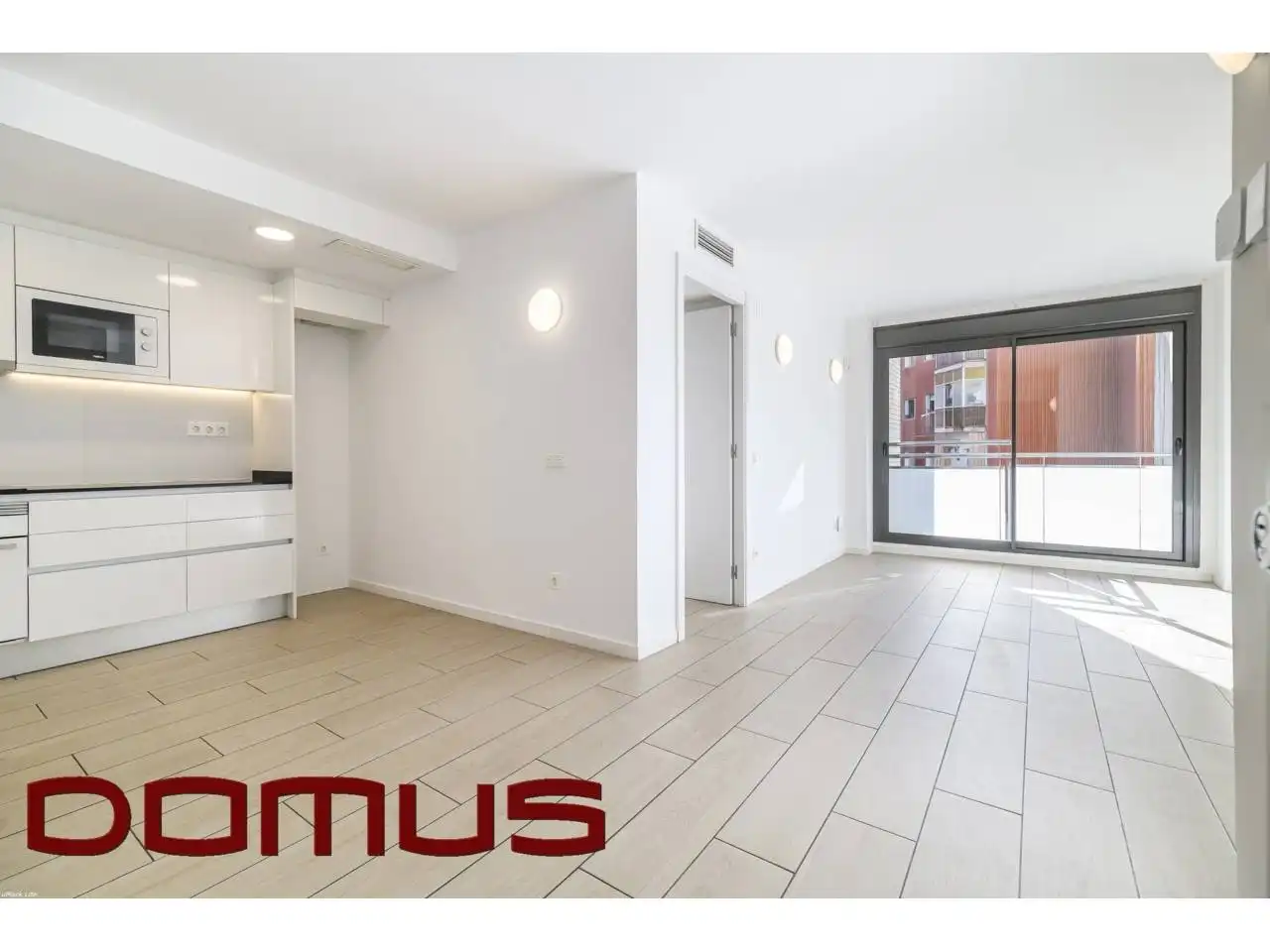 Piso con terraza en venta en Calle JUAN DE TOLEDO