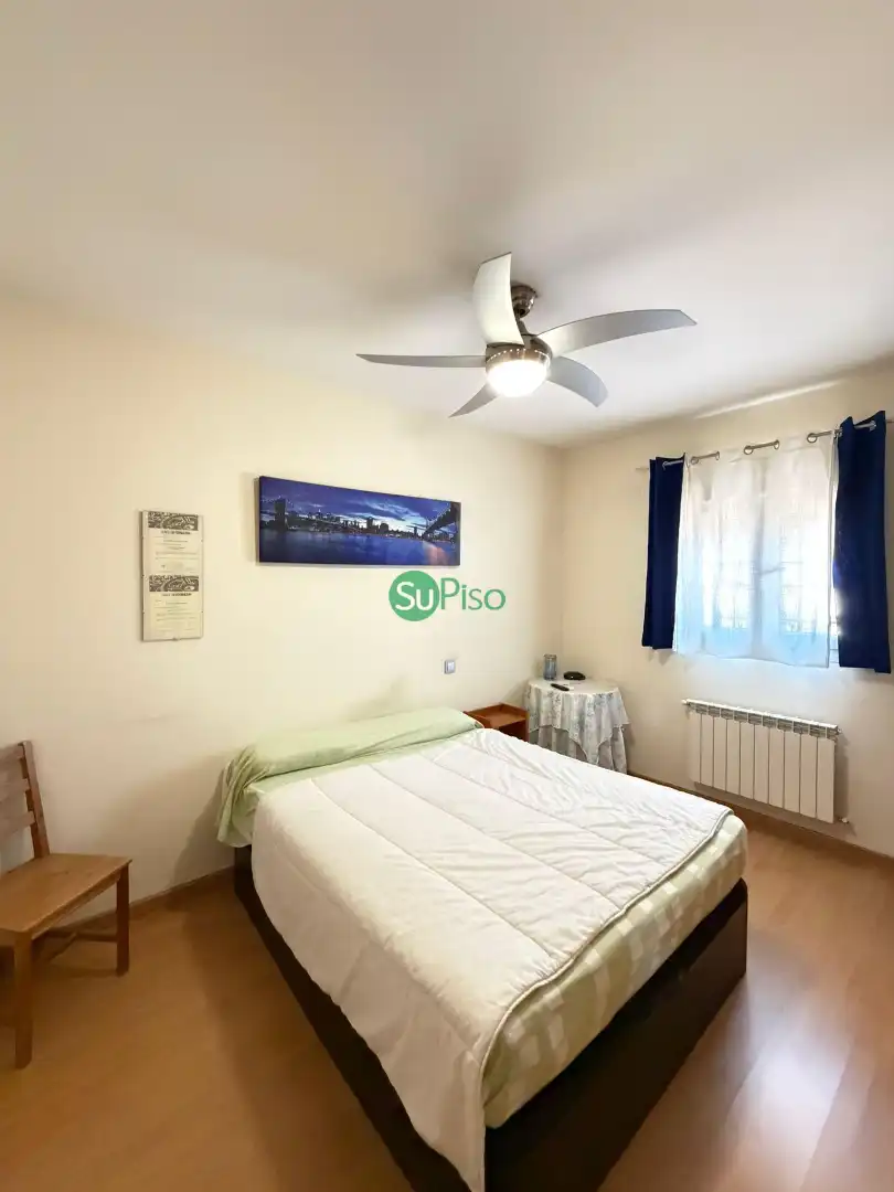 Chalet con jardín en venta en Calle Portugal 2, imagen 13