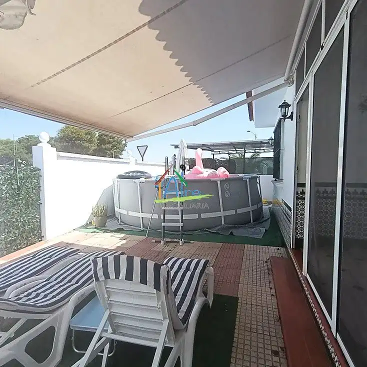 Piscina de Casa o xalet en venda en Almonte amb Jardí privat, Terrassa i Traster
