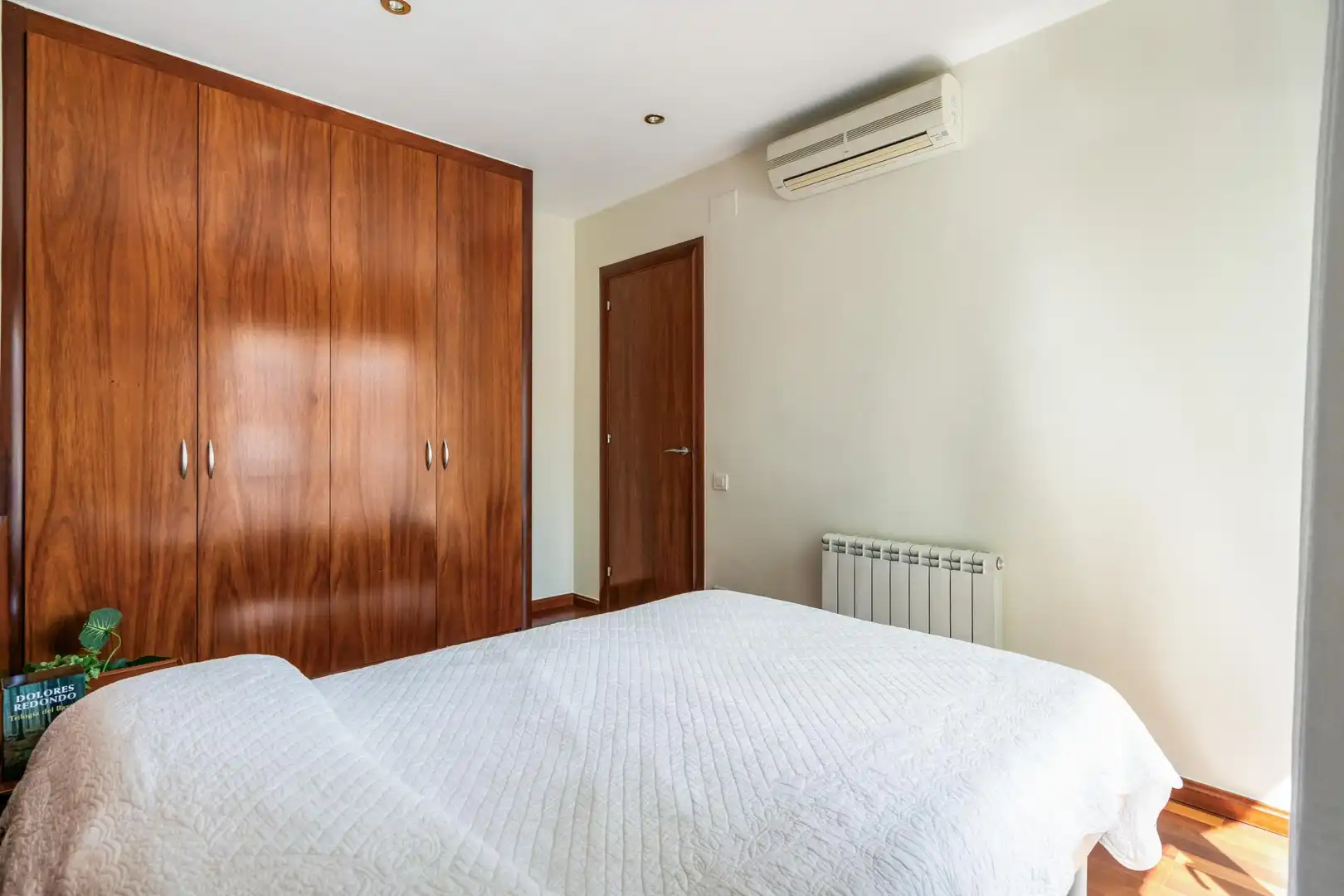 Schlafzimmer von Einfamilien-Reihenhaus zum Verkauf in Granollers mit Heizung, Privatgarten und Terrasse