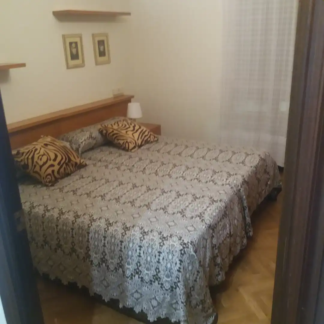 Dormitori de Pis en venda en Gijón  amb Calefacció, Parquet i Traster