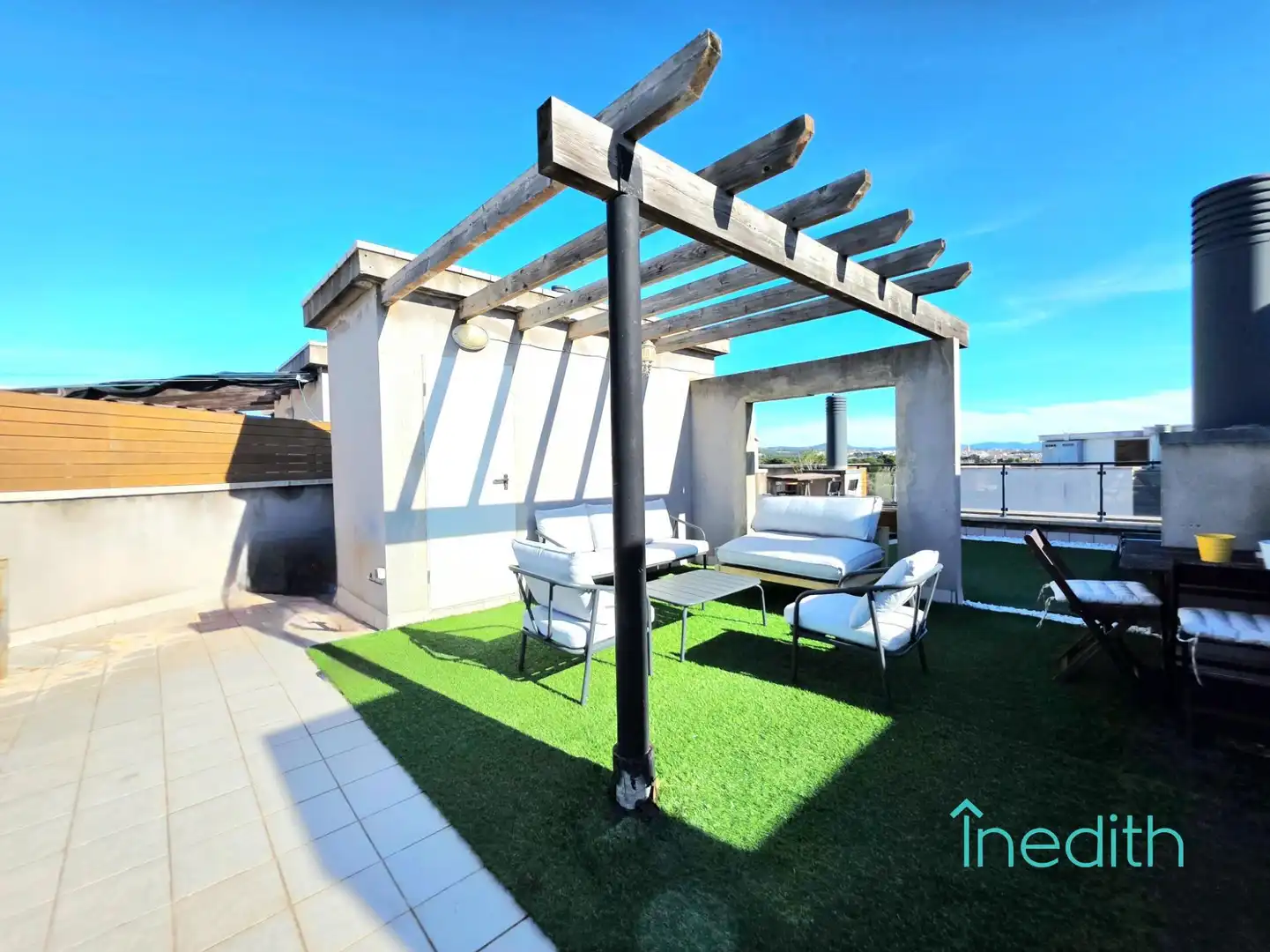 Terrasse von Wohnung zum Verkauf in Cubelles mit Klimaanlage, Terrasse und Abstellraum
