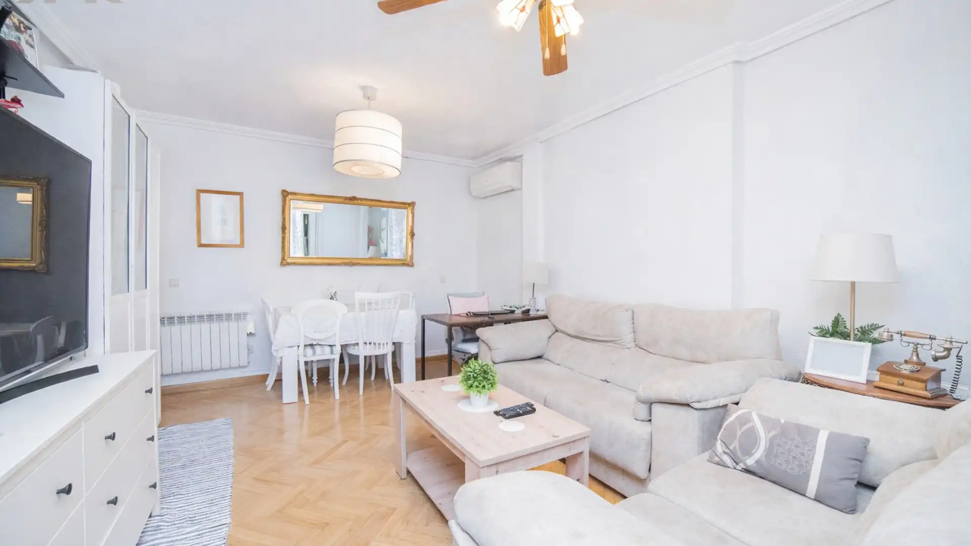 Living room of Flat for sale in Getafe  with Air Conditioner, Heating and Private garden